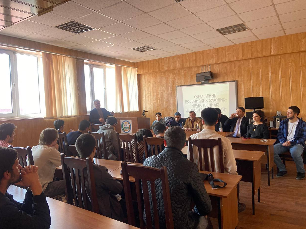 В ДГТУ прошел открытый диалог со студентами